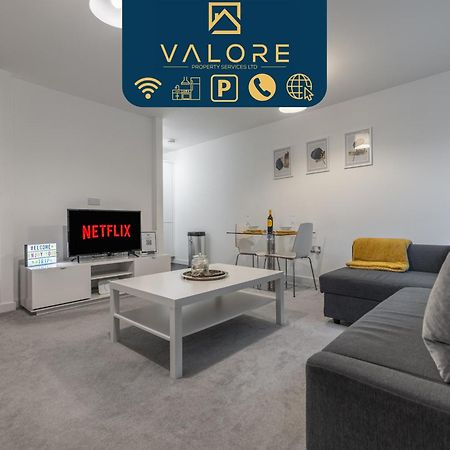 Modern 1 Bed In Central Mk, Free Parking, Smart Tv, Manhattan House By Valore Property Services Milton Keynes Exterior photo