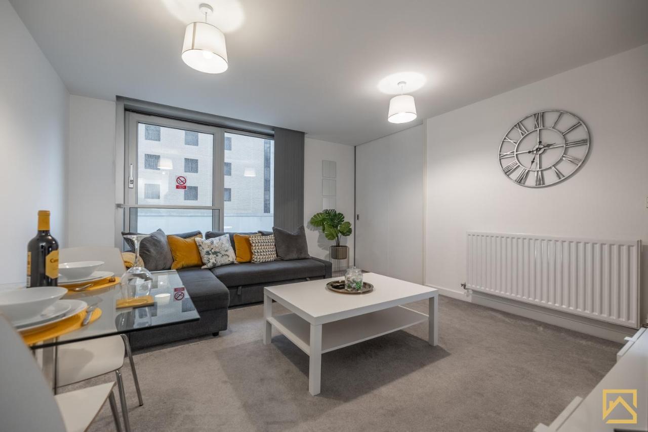 Modern 1 Bed In Central Mk, Free Parking, Smart Tv, Manhattan House By Valore Property Services Milton Keynes Exterior photo