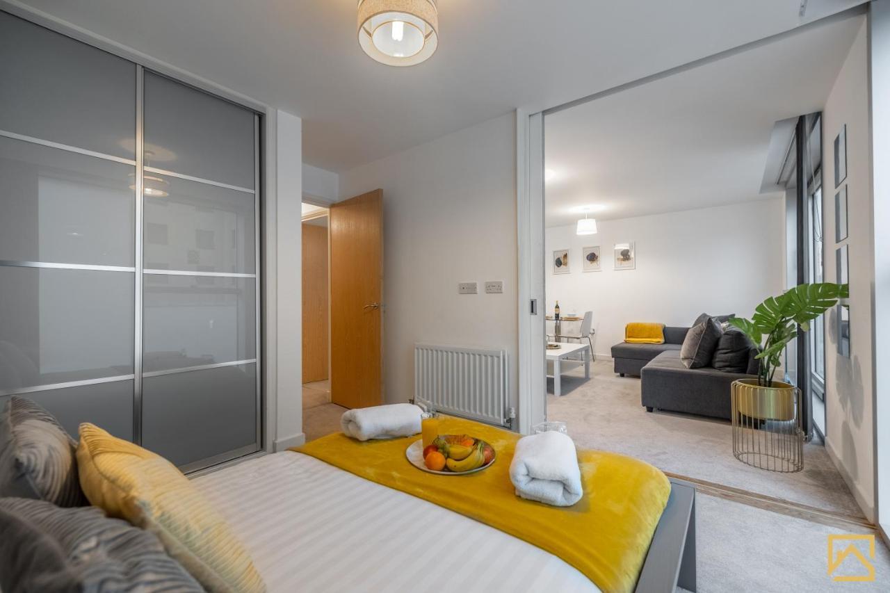 Modern 1 Bed In Central Mk, Free Parking, Smart Tv, Manhattan House By Valore Property Services Milton Keynes Exterior photo