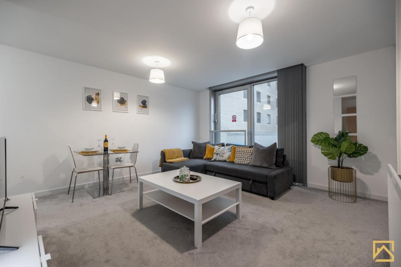 Modern 1 Bed In Central Mk, Free Parking, Smart Tv, Manhattan House By Valore Property Services Milton Keynes Exterior photo